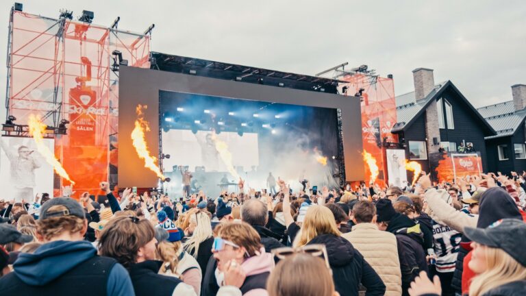 helbildskirock